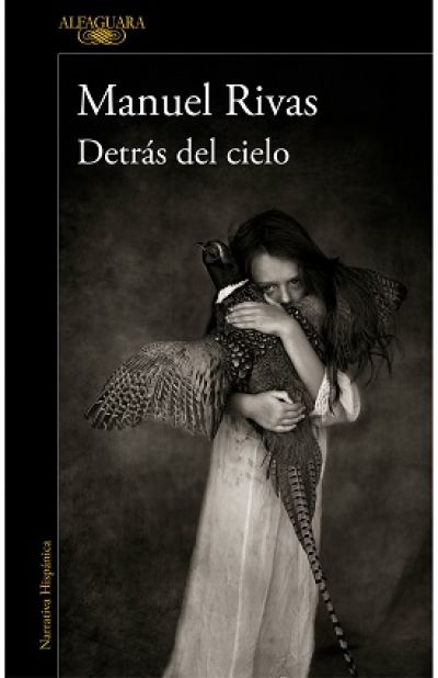 DETRÁS DEL CIELO